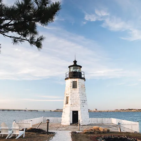 Newport Harbor Island Resort-2